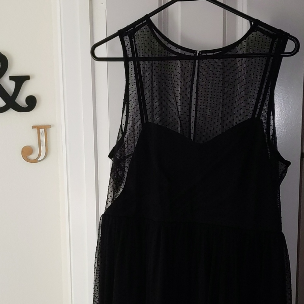 Lauren Conrad little black dress